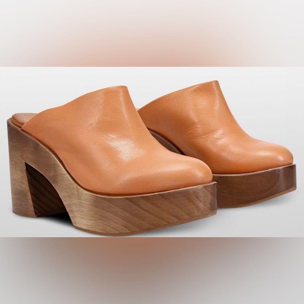 🎁 NWT Free People Suki Clog Size 36